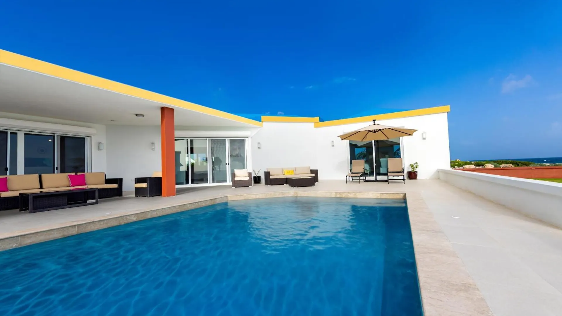 Lovely 4-Bed Villa In Anguilla Long Path
