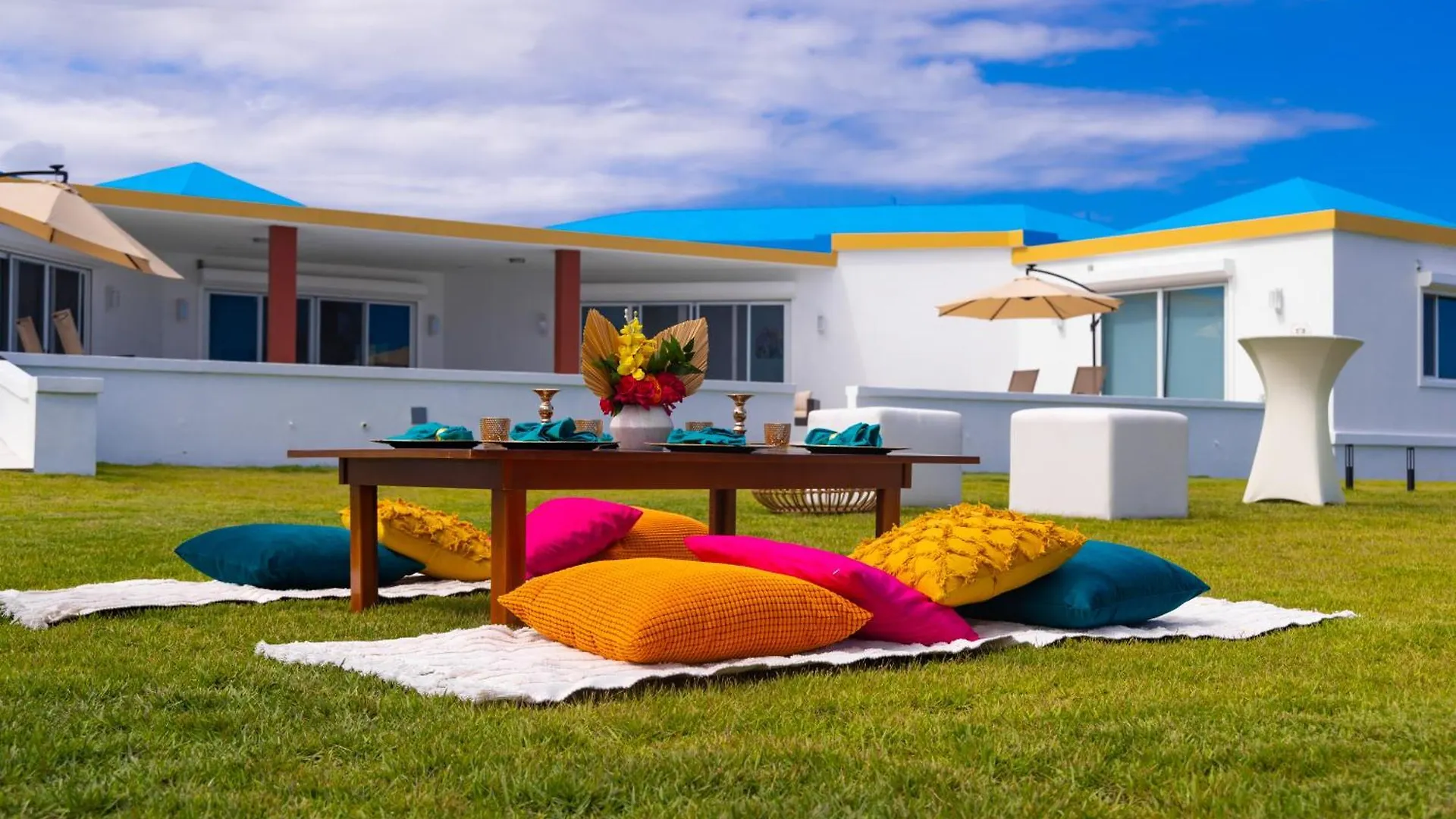 Lovely 4-Bed Villa In Anguilla Long Path