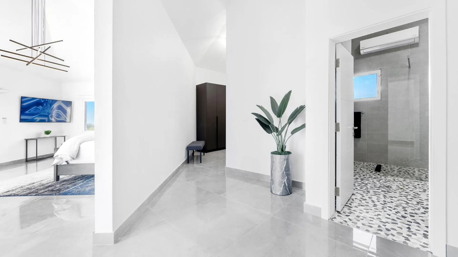 Lovely 4-Bed Villa In Anguilla Long Path